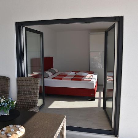 Villa Pina Тисно Экстерьер фото