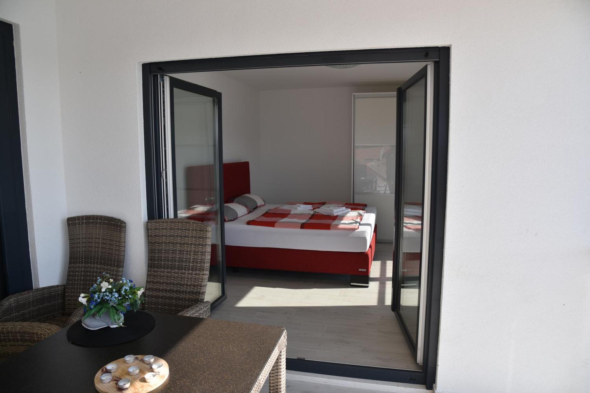Villa Pina Тисно Экстерьер фото